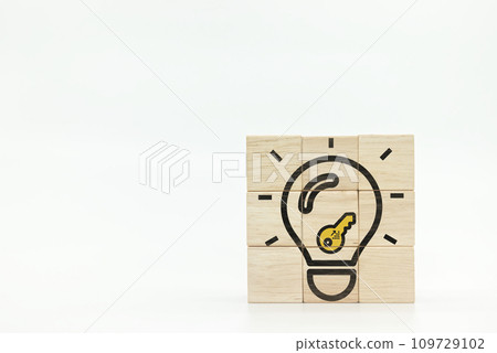 Stack wooden cube with light bulb icon concept of brainstorming creative idea and innovation 109729102
