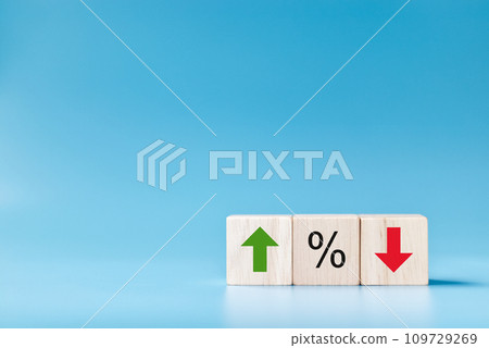 Wooden cube block with icon percentage symbol and arrow up down Wooden cube block with icon percentage symbol and arrow up down 109729269