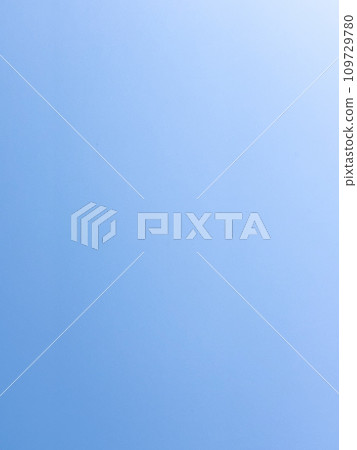 Light blue background image (vertical) 109729780