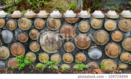 Small diameter of the kiln (Seto City, Aichi Prefecture) Small diameter of the kiln (Seto City, Aichi Prefecture) 109729899