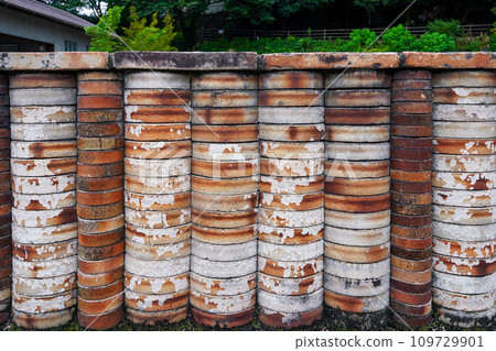 Small diameter of the kiln (Seto City, Aichi Prefecture) Small diameter of the kiln (Seto City, Aichi Prefecture) 109729901