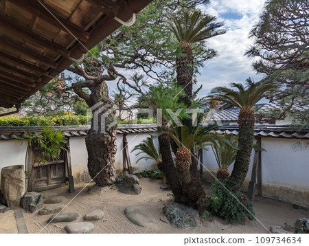 Garden of Takayoshi Kido's former house 109734634