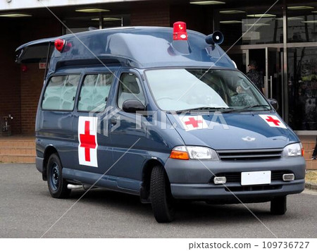 Toyota Granvia Self-Defense Force Ambulance Specification Toyota Granvia Self-Defense Force Ambulance Specification 109736727