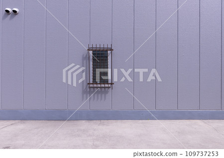 street wall background ,Industrial background, empty grunge urban street with warehouse brick wall 109737253