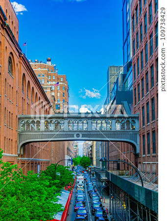 View from the High Line in New York 109738429