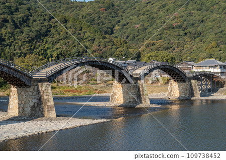 Kintai Bridge 109738452