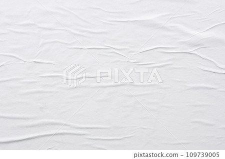 Blank white crumpled and creased paper poster texture background 109739005