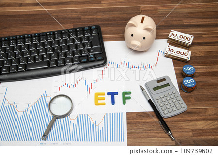 Image of stock prices and exchange-traded funds (ETFs) 109739602