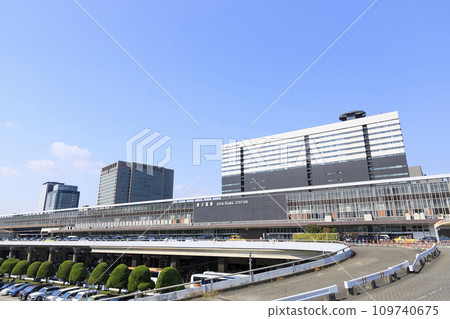 Exterior of JR Shin-Osaka Station, Yodogawa Ward, Osaka City 109740675
