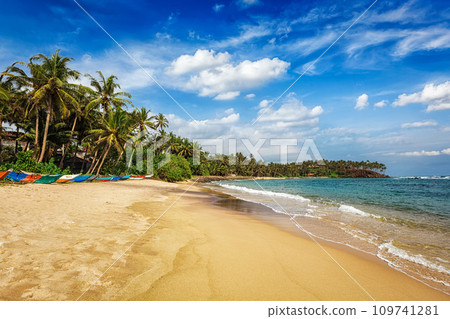 Mirissa beach, Sri lanka Mirissa beach, Sri lanka 109741281