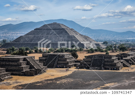 Ancient Pyramid of the Sun, Teotihuacan, Mexico Ancient Pyramid of the Sun, Teotihuacan, Mexico 109741347