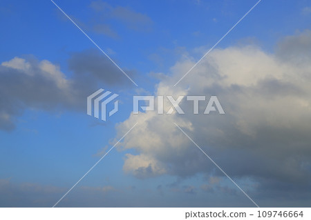 blue sky and white clouds 109746664