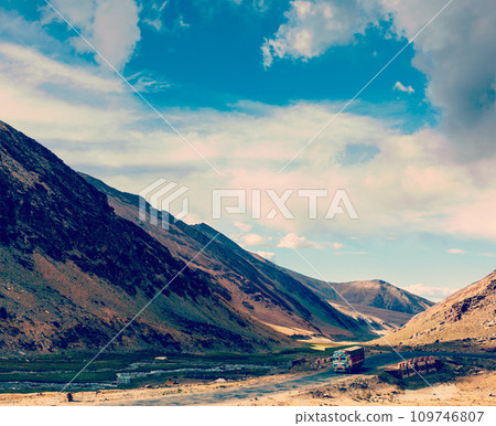 Manali-Leh Road in Indian Himalayas with lorry 109746807