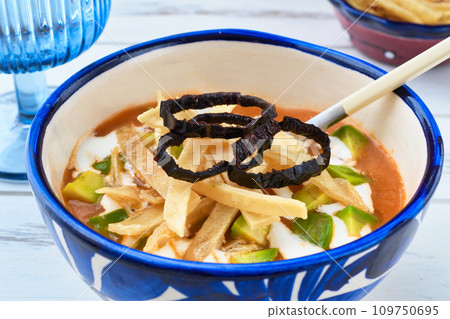 墨西哥湯 sopa tarasca 109750695