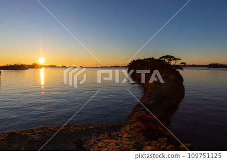 Beautiful Matsushima sunrise Beautiful Matsushima sunrise 109751125