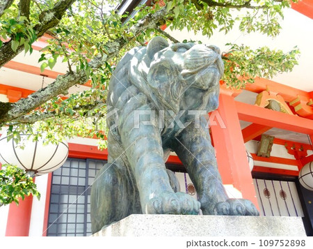 [日本]鞍馬寺正殿旁安裝的阿恩虎雕像（京都） 109752898
