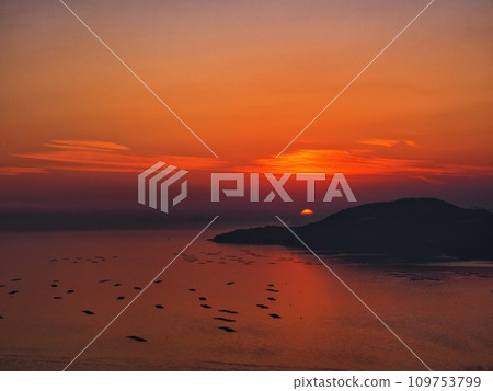2023 年 12 月從萬葉岬看到的播磨海夜景 2023 年 12 月從萬葉岬看到的播磨海夜景 109753799