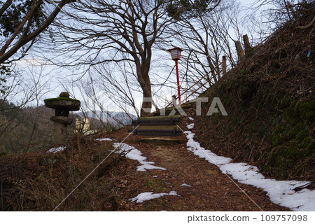 2023 年 1 月,兵庫縣三方郡新溫泉鎮湯村溫泉荒湯周圍的風景 2023 年 1 月,兵庫縣三方郡新溫泉鎮湯村溫泉荒湯周圍的風景 109757098