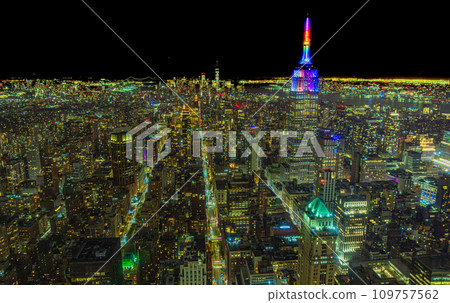 Night view overlooking Manhattan, New York Night view overlooking Manhattan, New York 109757562