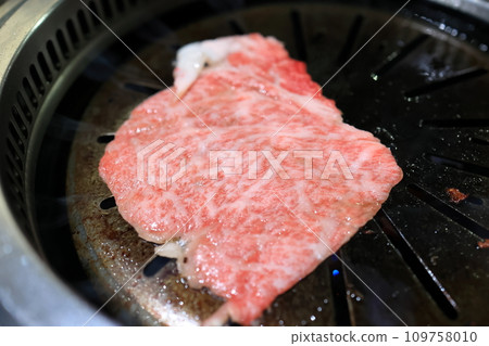薩摩牛沙朗烤涮鍋 109758010