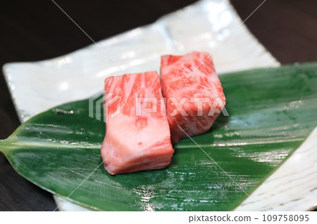 Satsuma beef cube sirloin 109758095