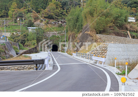 福岡縣朝倉區東豐村日田彥山線BRT巴士專用道路 福岡縣朝倉區東豐村日田彥山線BRT巴士專用道路 109762502