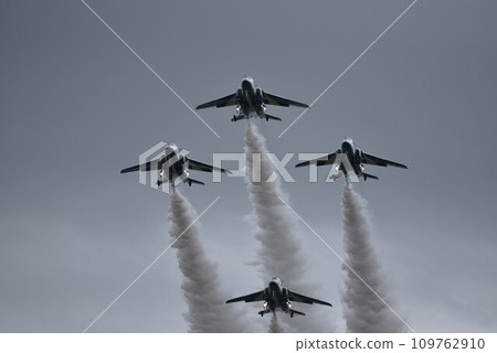 Blue Impulse  109762910