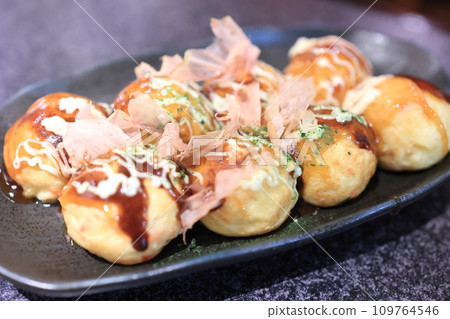 Osaka specialty Takoyaki 109764546