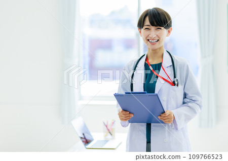 女醫師形象攝影合作：中央工業大學日本語學校 109766523