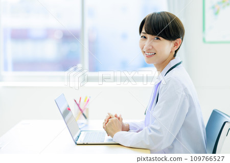 女醫師形象攝影合作：中央工業大學日本語學校 109766527