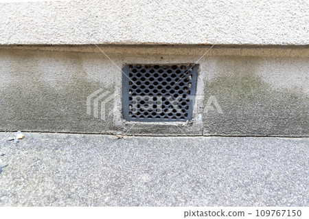 老房子的通風口部分 109767150