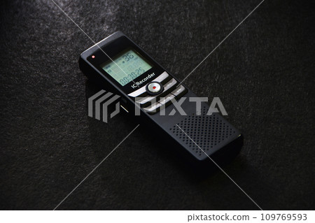Voice recorder 109769593