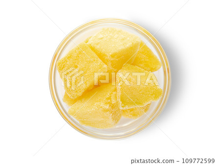 Frozen sweet mango bites on white background.Top view. 109772599