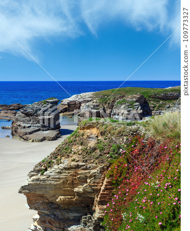 Atlantic sandy Islas beach (Spain). Atlantic sandy Islas beach (Spain). 109773327