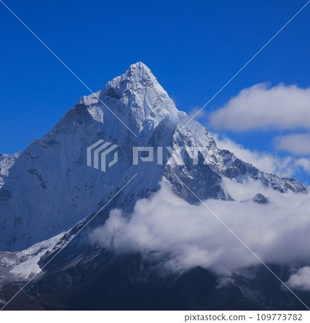 Ama Dablam seen from below Cho La pass, Nepal. 109773782