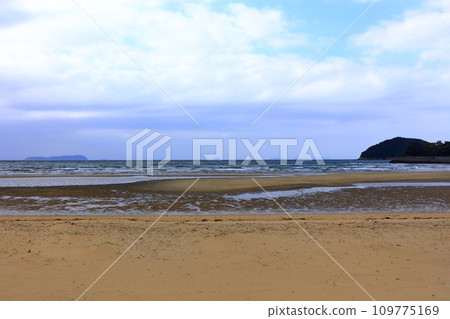 [香川縣]父母濱（瀨戶內海鏡）以壯觀的日落而聞名的旅遊勝地 109775169