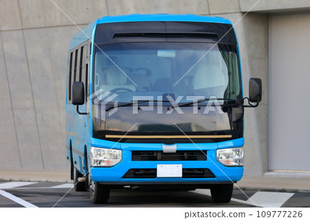 Microbus image 109777226