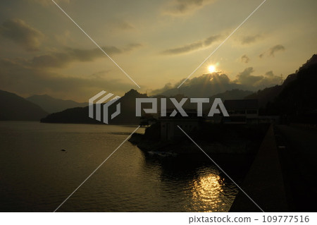Sunset over Lake Tagokura 109777516