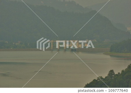 Embankment of Tadami Dam seen from Tagokura Dam Embankment of Tadami Dam seen from Tagokura Dam 109777640