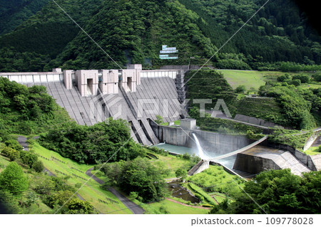 Nagashima Dam 109778028