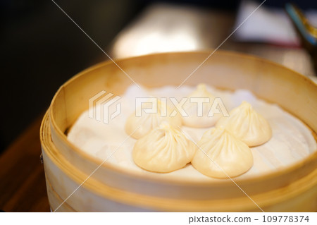 The image of a small basket parcel (Taipei, Taiwan) The image of a small basket parcel (Taipei, Taiwan) 109778374