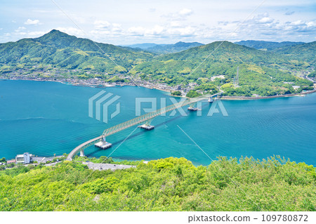 [Scenery from Iinoyama Observation Deck] Komatsu Higashi Seto, Suooshima-cho, Oshima-gun, Yamaguchi Prefecture 109780872