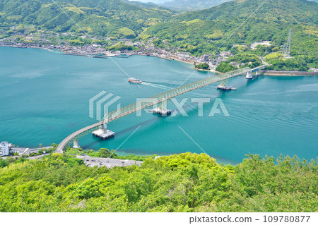 [Scenery from Iinoyama Observation Deck] Komatsu Higashi Seto, Suooshima-cho, Oshima-gun, Yamaguchi Prefecture 109780877