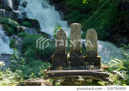 Biei Fudo Falls 109780909