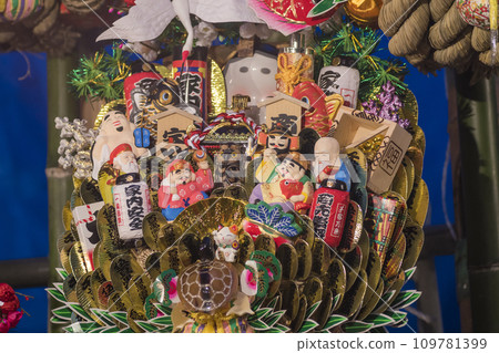 Tori no Ichi, Rake, Prosperous business, Bright colors, Family safety, Shrine, Japanese, Year-end, New Year Tori no Ichi, Rake, Prosperous business, Bright colors, Family safety, Shrine, Japanese, Year-end, New Year 109781399