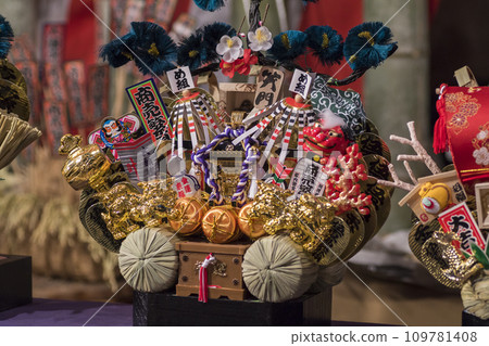 鳥之市、耙子、生意興隆、色彩鮮豔、家庭平安、神社、日本、年末、新年 鳥之市、耙子、生意興隆、色彩鮮豔、家庭平安、神社、日本、年末、新年 109781408
