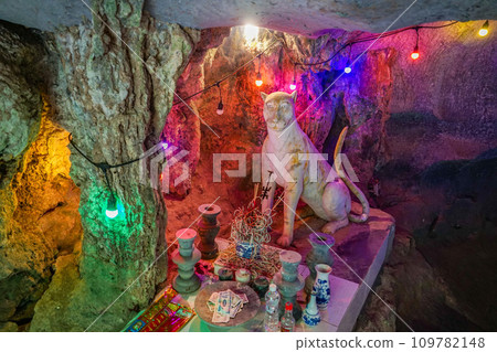 tiger cave tiger cave 109782148