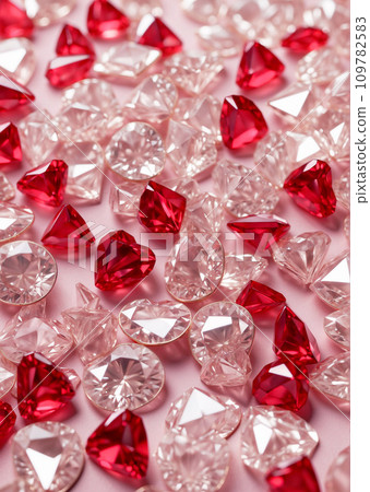 圖片背景:粉紅色背景上的紅色和透明寶石 圖片背景:粉紅色背景上的紅色和透明寶石 109782583