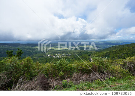 Oita Prefecture, Senomoto Plateau from Yamanami Highway Observation Deck 109783055