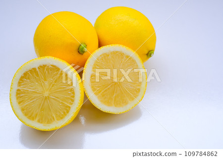 Fresh lemon Fresh lemon 109784862